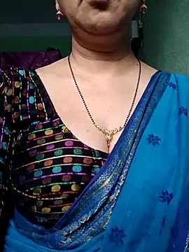 Snapshot of Rosy-B chatting on November 16, 2025, 12:37 am Rosy-B online show from November 16, 2025, 12:37 am