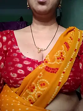 Snapshot of Rosy-B chatting on December 1, 2025, 12:44 am Rosy-B online show from December 1, 2025, 12:44 am