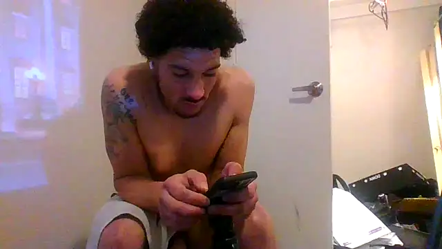 Snapshot of Clearlytothepoint420 chatting on February 17, 2025, 11:13 am Clearlytothepoint420 online show from February 17, 2025, 11:13 am