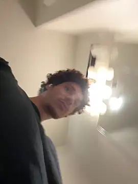 Snapshot of Clearlytothepoint420 chatting on February 15, 2025, 4:47 am Clearlytothepoint420 online show from February 15, 2025, 4:47 am