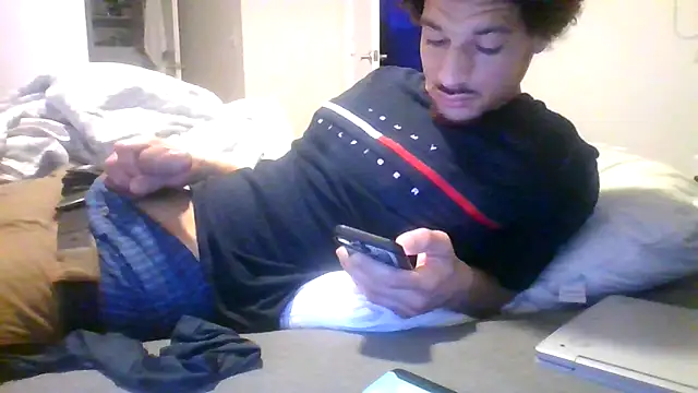 Snapshot of Clearlytothepoint420 chatting on February 18, 2025, 11:30 pm Clearlytothepoint420 online show from February 18, 2025, 11:30 pm