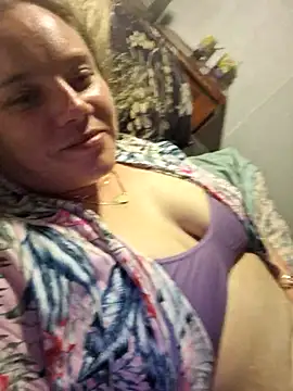 Snapshot of Off_the_Lesh chatting on October 20, 2025, 3:56 pm Off the Lesh online show from October 20, 2025, 3:56 pm