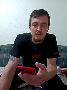 mayk18cm online show from February 7, 2026, 8:28 pm