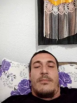 mayk18cm online show from October 24, 2025, 2:49 pm