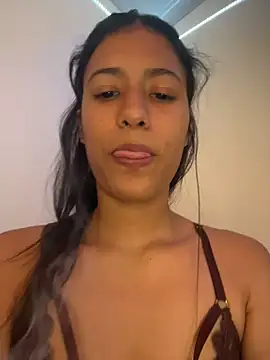 Snapshot of Valentinabaker chatting on March 6, 2026, 5:08 pm Valentinabaker online show from March 6, 2026, 5:08 pm