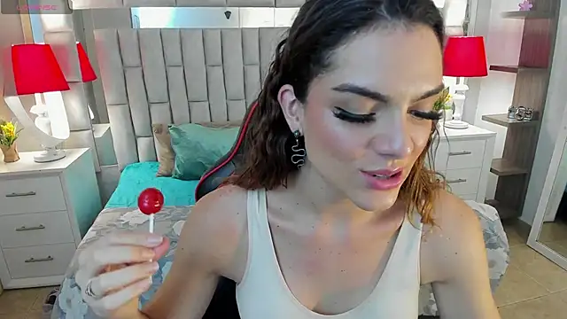 Snapshot of mariiahneedles chatting on October 9, 2025, 9:37 pm mariiahneedles online show from October 9, 2025, 9:37 pm