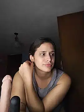 Snapshot of Catalinacandela chatting on August 5, 2026, 9:20 pm Catalinacandela online show from August 5, 2026, 9:20 pm