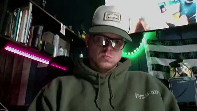 Snapshot of traejddd chatting on March 21, 2026, 3:49 pm traejddd online show from March 21, 2026, 3:49 pm