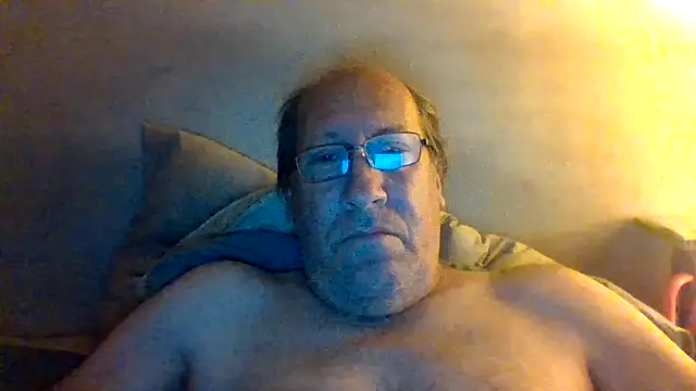 Snapshot of hornyrich69 chatting on May 8, 2026, 5:11 am hornyrich69 online show from May 8, 2026, 5:11 am