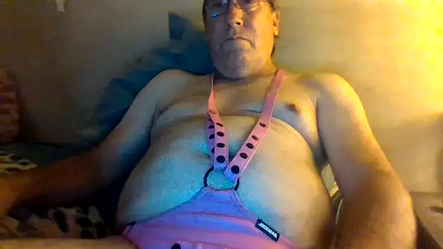 Snapshot of hornyrich69 chatting on April 20, 2026, 3:09 am hornyrich69 online show from April 20, 2026, 3:09 am