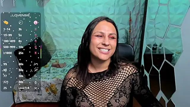 Analia 01 online show from February 16, 2026, 1:21 pm