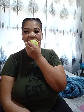 Snapshot of FreakyAngel3X chatting on July 3, 2026, 1:28 pm FreakyAngel3X online show from July 3, 2026, 1:28 pm