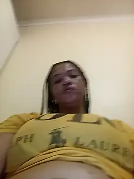 Snapshot of FreakyAngel3X chatting on December 23, 2025, 10:47 am FreakyAngel3X online show from December 23, 2025, 10:47 am