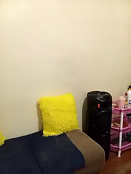 Snapshot of FreakyAngel3X chatting on January 13, 2026, 10:35 pm FreakyAngel3X online show from January 13, 2026, 10:35 pm