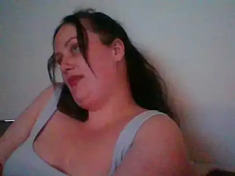 Snapshot of CurvyQueen2023 chatting on February 12, 2025, 8:07 pm CurvyQueen2023 online show from February 12, 2025, 8:07 pm