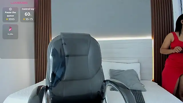 Snapshot of Chiqui_milk_ chatting on October 8, 2025, 6:52 pm Chiqui milk online show from October 8, 2025, 6:52 pm