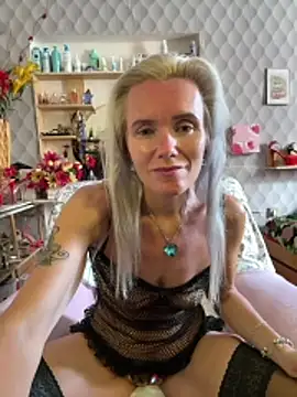 DirtyMargaret online show from June 17, 2026, 12:26 pm