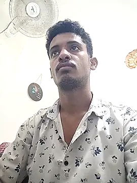 curlyhairboy  online show from September 10, 2025, 4:55 am
