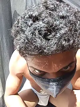 curlyhairboy  online show from March 18, 2025, 6:50 am
