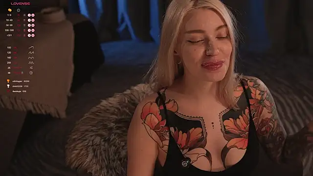 LinaKinky online show from March 12, 2025, 7:58 pm