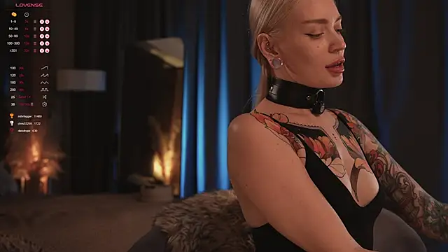 LinaKinky online show from March 10, 2025, 12:39 am