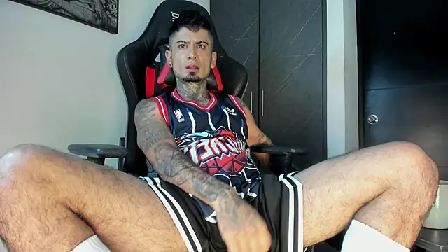 sergiio mesa27 online show from June 5, 2026, 1:28 pm