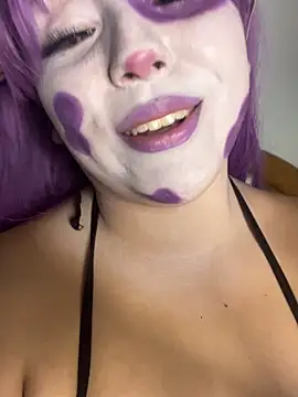 Snapshot of PurpleHaze17 chatting on October 19, 2025, 3:42 am PurpleHaze17 online show from October 19, 2025, 3:42 am