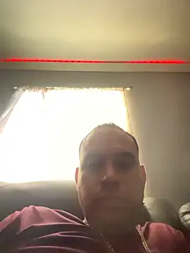 prinsesa1402 online show from October 28, 2025, 9:47 pm