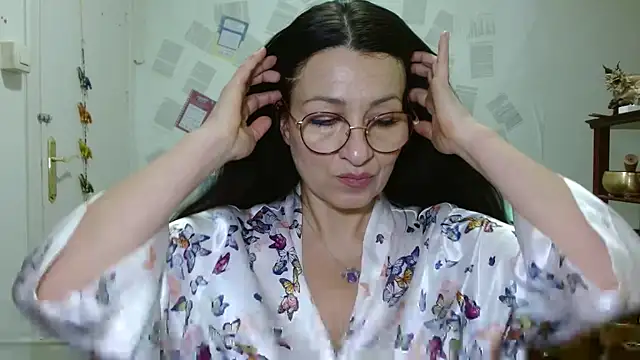 KeisyNeonX online show from May 7, 2026, 7:50 pm