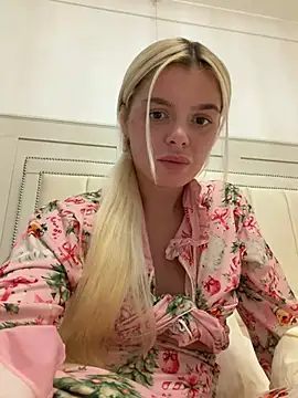 Snapshot of IrishTeenBarbie69 chatting on June 11, 2026, 9:56 pm IrishTeenBarbie69 online show from June 11, 2026, 9:56 pm