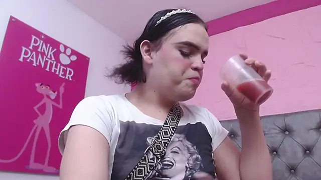 Snapshot of Pearl_Michelts chatting on July 9, 2026, 12:59 pm Pearl Michelts online show from July 9, 2026, 12:59 pm