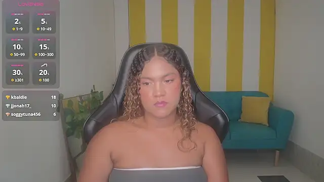 Snapshot of Cristal_War chatting on November 24, 2025, 11:16 pm Cristal War online show from November 24, 2025, 11:16 pm