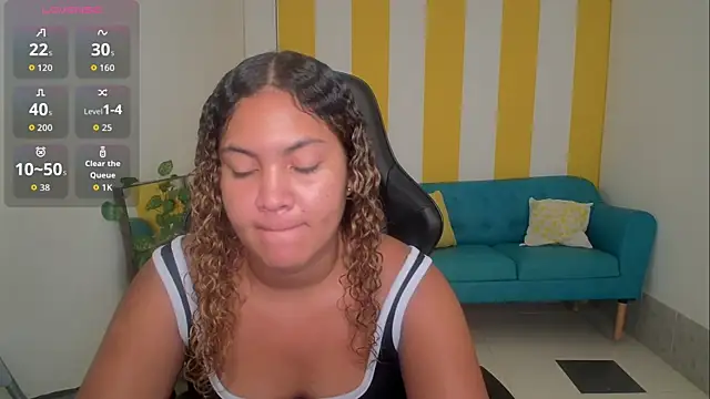 Snapshot of Cristal_War chatting on November 9, 2025, 11:09 pm Cristal War online show from November 9, 2025, 11:09 pm