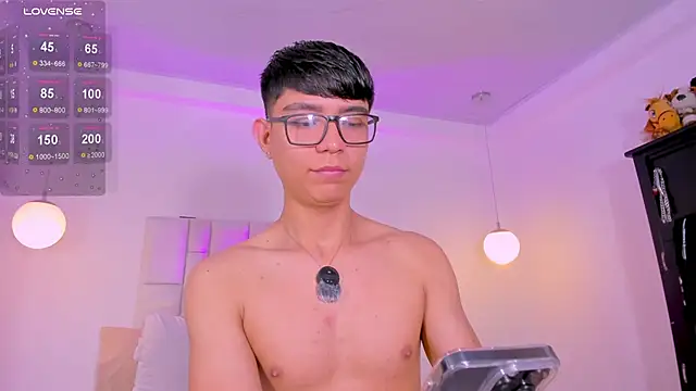 CodyTwink online show from May 2, 2026, 10:37 pm