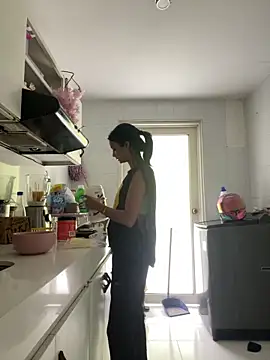 Snapshot of DeuxGold chatting on March 11, 2026, 7:19 pm DeuxGold online show from March 11, 2026, 7:19 pm