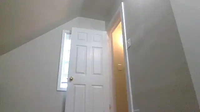 Snapshot of AllLeggs chatting on December 4, 2024, 7:39 pm AllLeggs online show from December 4, 2024, 7:39 pm