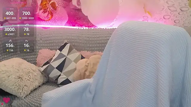 Snapshot of Nataly_cute chatting on November 12, 2025, 6:01 pm Nataly cute online show from November 12, 2025, 6:01 pm