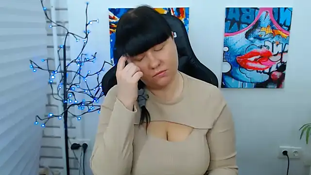 Sexy MALIKKA online show from December 3, 2025, 3:40 am