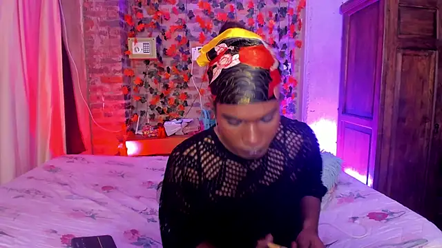 Snapshot of blackbarbietrans chatting on November 7, 2025, 6:07 am blackbarbietrans online show from November 7, 2025, 6:07 am