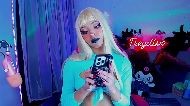 Miss freydis online show from March 3, 2026, 5:25 am