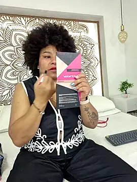 Snapshot of Selket11 chatting on November 13, 2025, 11:25 am Selket11 online show from November 13, 2025, 11:25 am