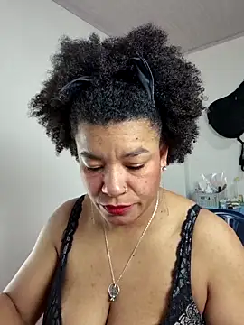 Snapshot of Selket11 chatting on November 5, 2025, 1:58 pm Selket11 online show from November 5, 2025, 1:58 pm