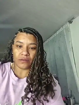 Snapshot of Selket11 chatting on October 15, 2025, 11:02 pm Selket11 online show from October 15, 2025, 11:02 pm