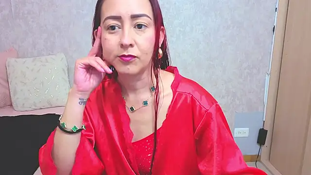 bianca milfsexy online show from October 27, 2025, 10:33 pm