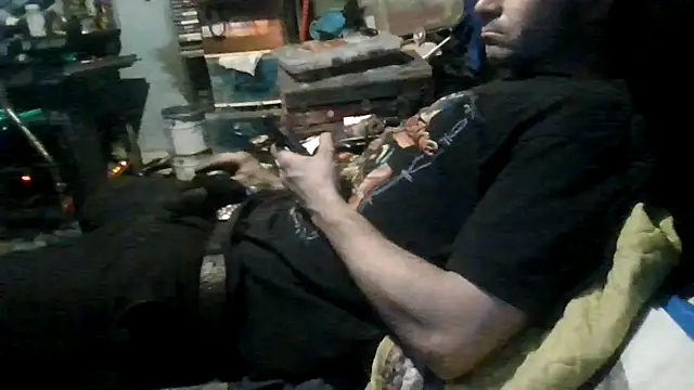 robeaulieu02 online show from March 22, 2026, 9:33 am