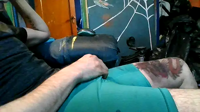 Snapshot of robeaulieu02 chatting on November 19, 2025, 6:30 pm robeaulieu02 online show from November 19, 2025, 6:30 pm