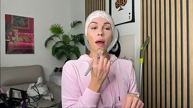 Snapshot of NattyFierros chatting on October 26, 2025, 7:25 pm NattyFierros online show from October 26, 2025, 7:25 pm