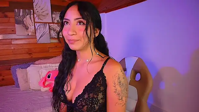 amber curly online show from October 16, 2025, 8:39 pm