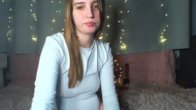 Snapshot of EvieRoseex chatting on April 5, 2026, 11:44 pm EvieRoseex online show from April 5, 2026, 11:44 pm