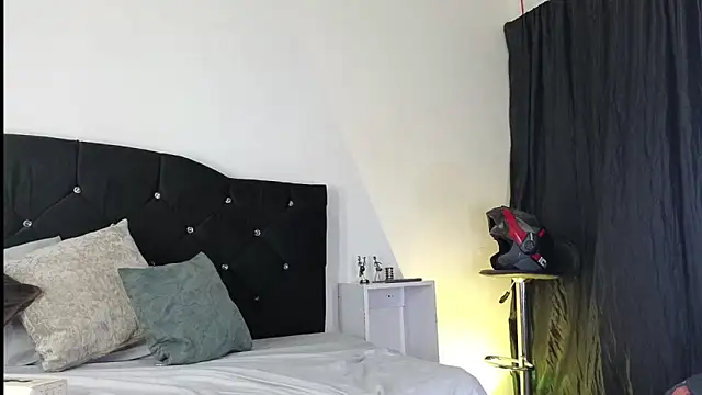 Snapshot of john_cartter1 chatting on October 22, 2025, 11:09 am john cartter1 online show from October 22, 2025, 11:09 am